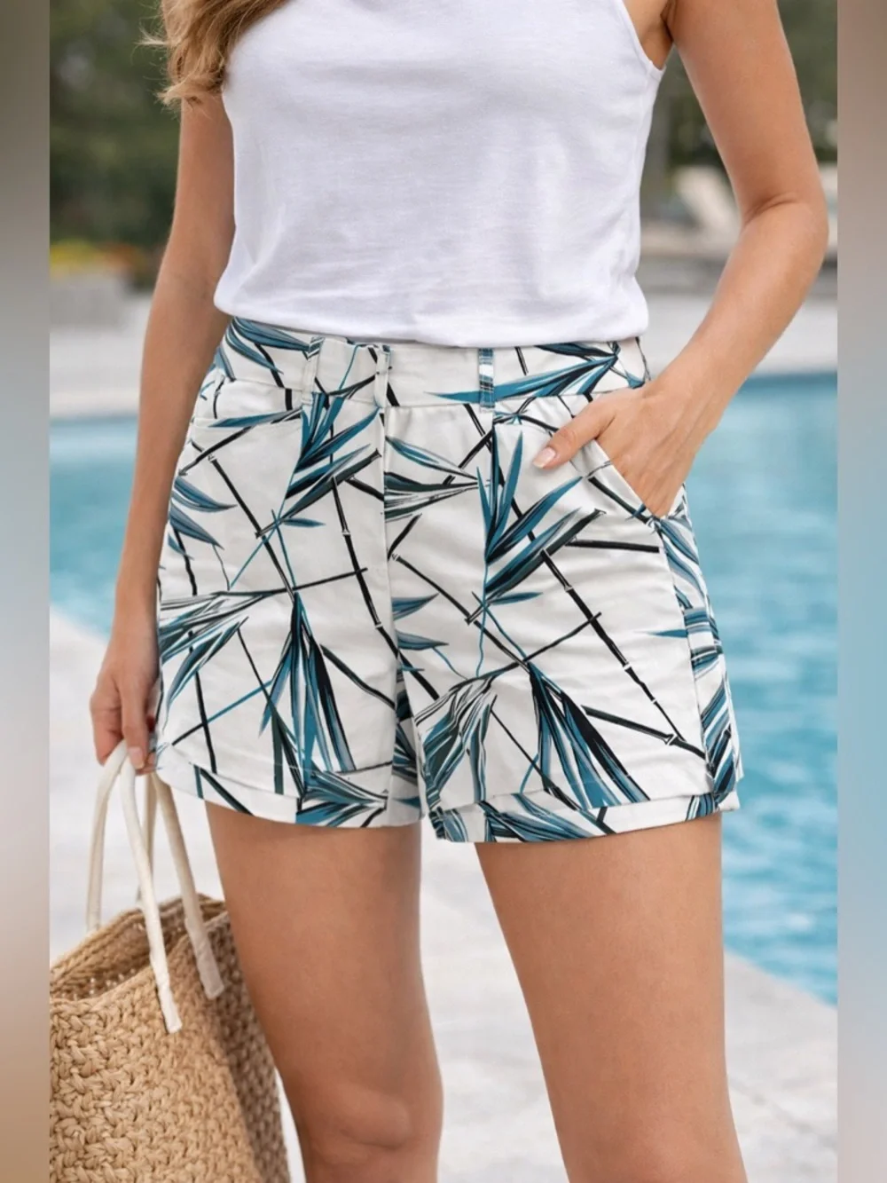 The 5” Short Tropical Palm Print Shorts Women Size 6 Beach Resort Stretch